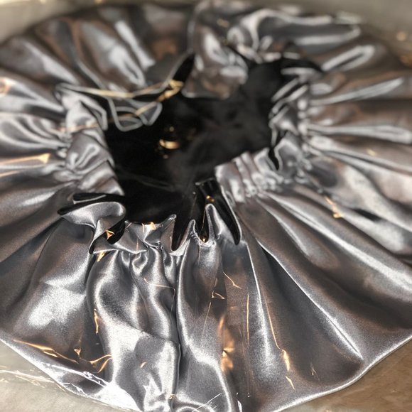 Bonnets - Picture 12 of 16